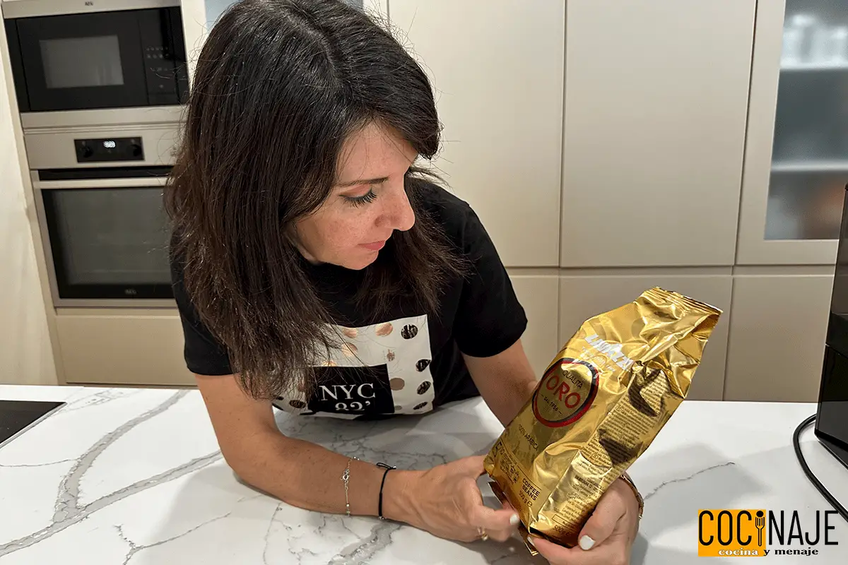 probando Lavazza Oro en grano